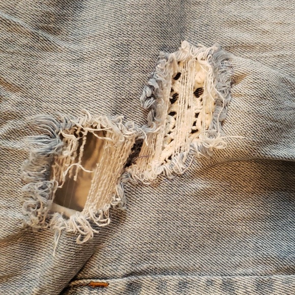 GUC Free People Distressed Jeans, Size 26 - Picture 4 of 9